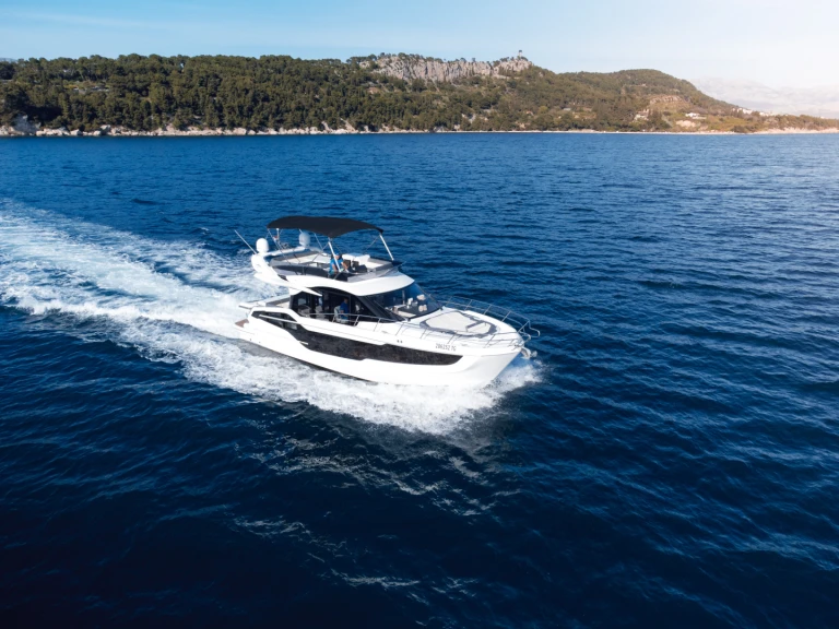 Location bateau Seget Donji pas cher Galeon 440 Fly