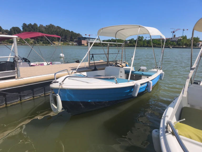 Louer Bateau à moteur avec ou sans skipper Sans Permis à Istres