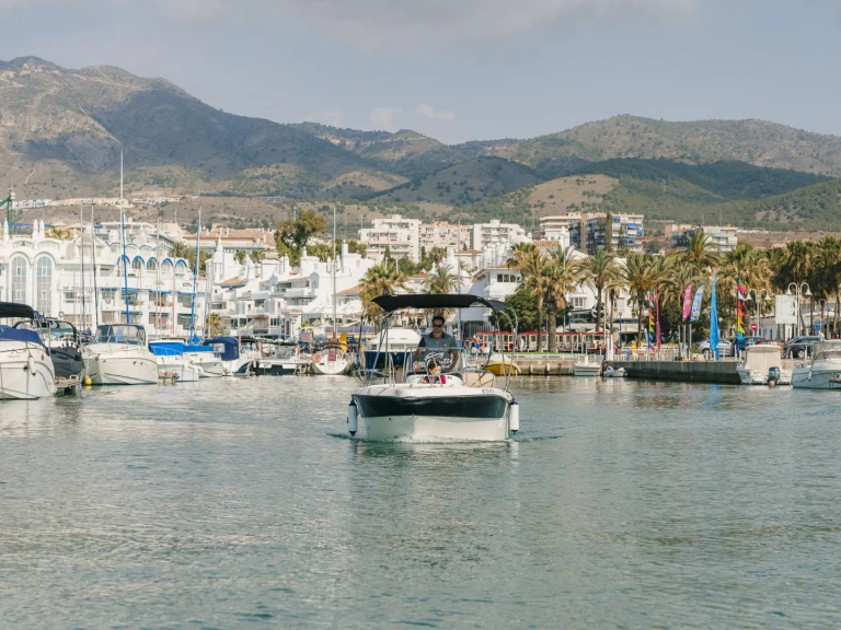 Location bateau Karel karel 450 cc à Benalmádena sur Samboat