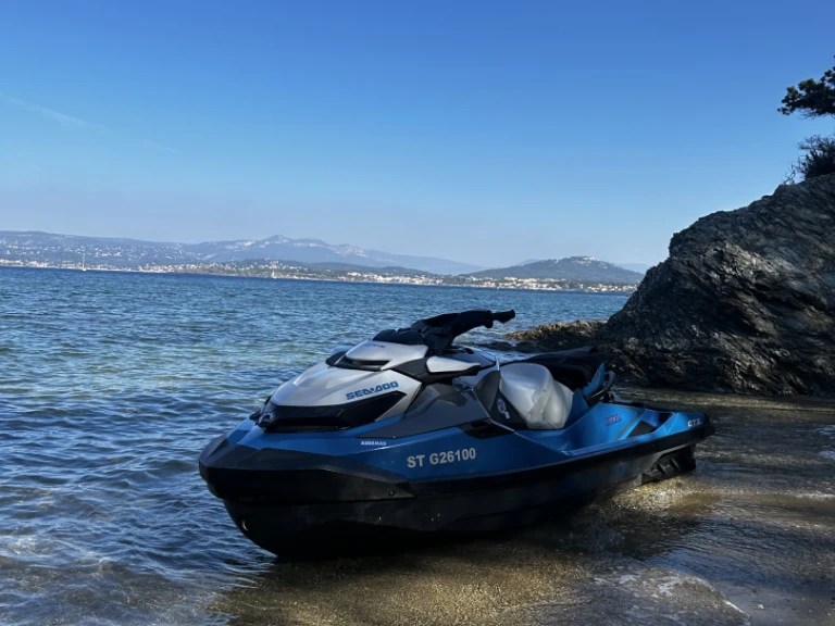 Location bateau Sea-Doo 170 gtx à Hyères sur Samboat