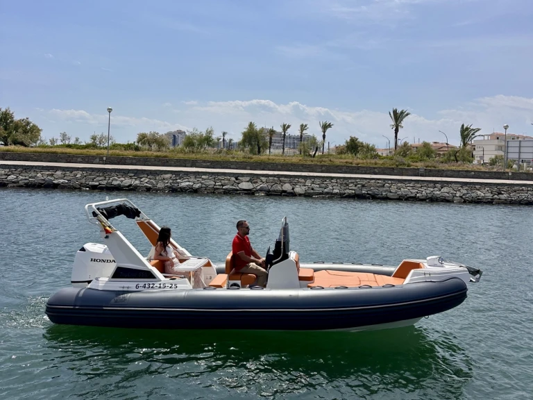 Location bateau Empuriabrava pas cher 650 Topline