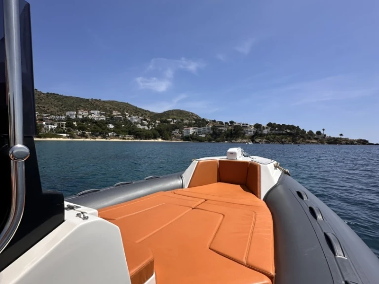 Location bateau Tiger 650 Topline à Empuriabrava sur Samboat