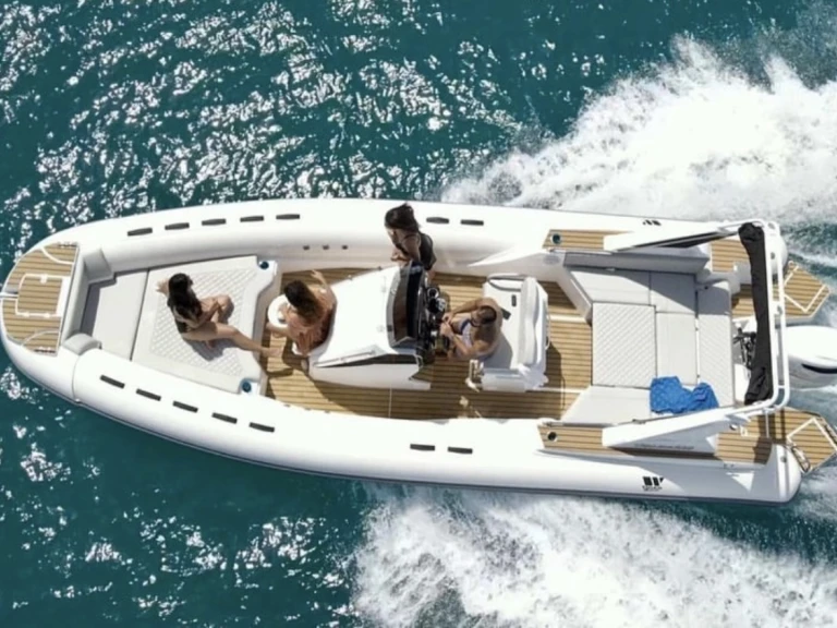 Location bateau Tiger 850 TOPLINE à Empuriabrava sur Samboat