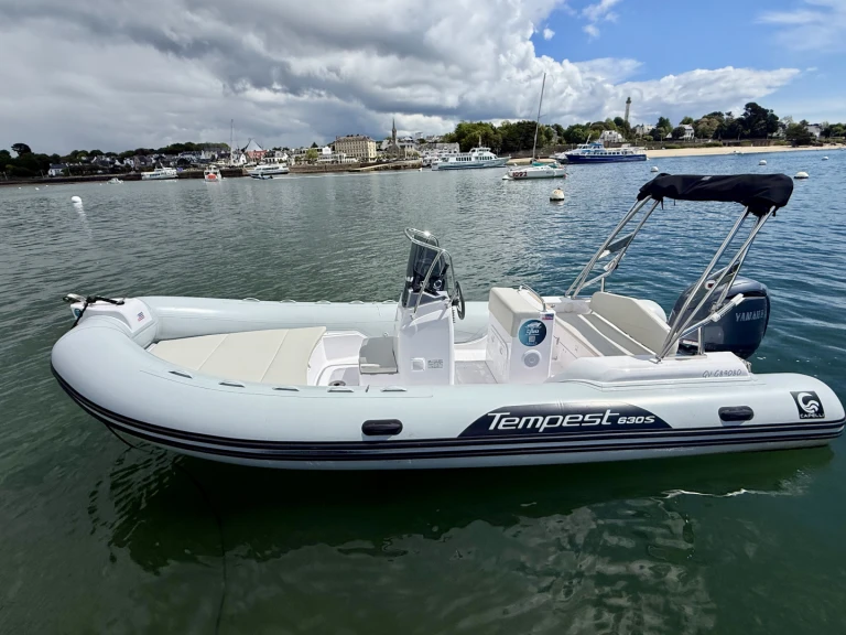 Capelli Tempest 630 a louer à Combrit