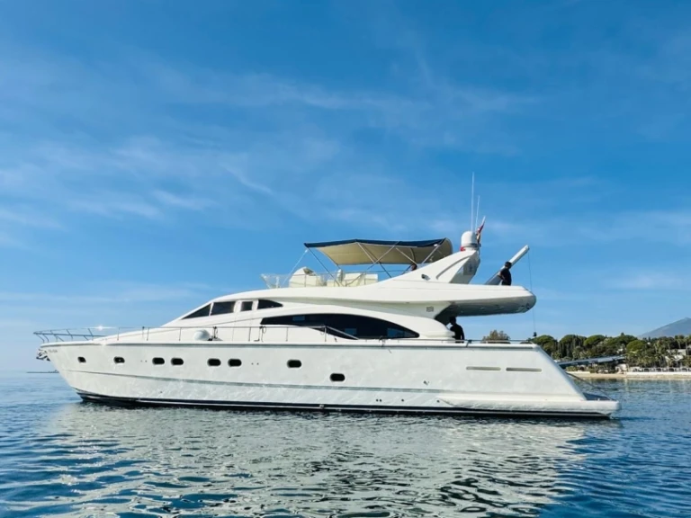 Louer Yacht avec ou sans skipper Ferretti à Ibiza (Ville)