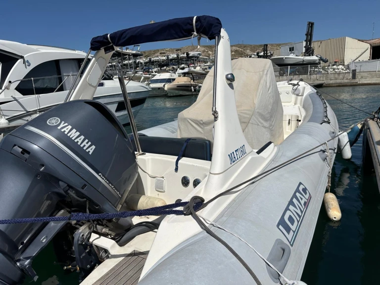 Location bateau Marseille pas cher Lomac 790 IN