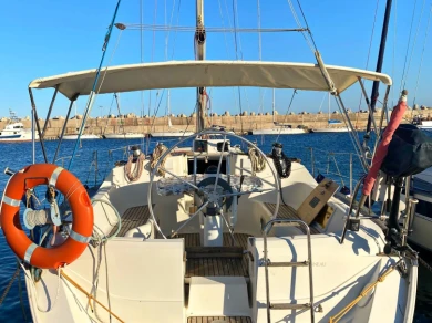 Location bateau Jeanneau Sun Odyssey 37.1 à Santa Maria di Leuca sur Samboat
