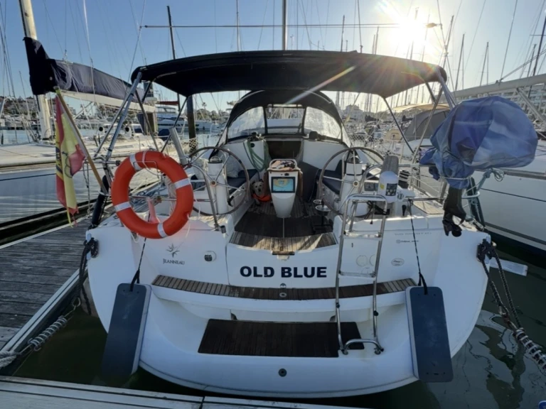 Louez un Jeanneau Sun Odyssey 42i à El Puerto de Santa María