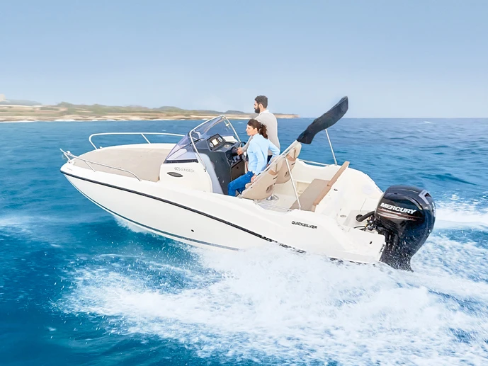Bateau à moteur à louer à Llançà au meilleur prix