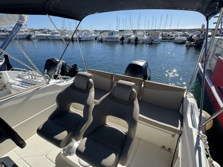 Quicksilver Quicksilver 675 Open Activ a louer à Six-Fours-les-Plages