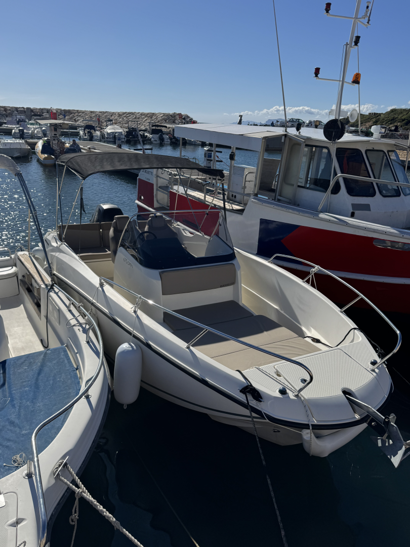 Location bateau Six-Fours-les-Plages pas cher Quicksilver 675 Open Activ