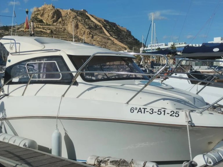 Louer Bateau à moteur avec ou sans skipper Quicksilver à Alicante