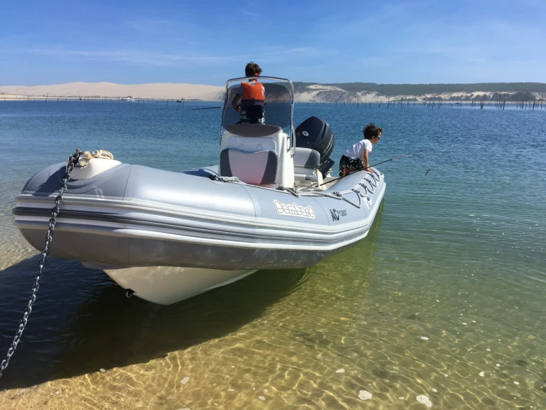 Bombard Sunrider 550 a louer à Lège-Cap-Ferret