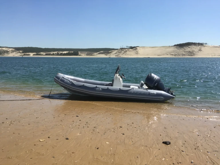 Louez un Bombard Sunrider 550 à Lège-Cap-Ferret