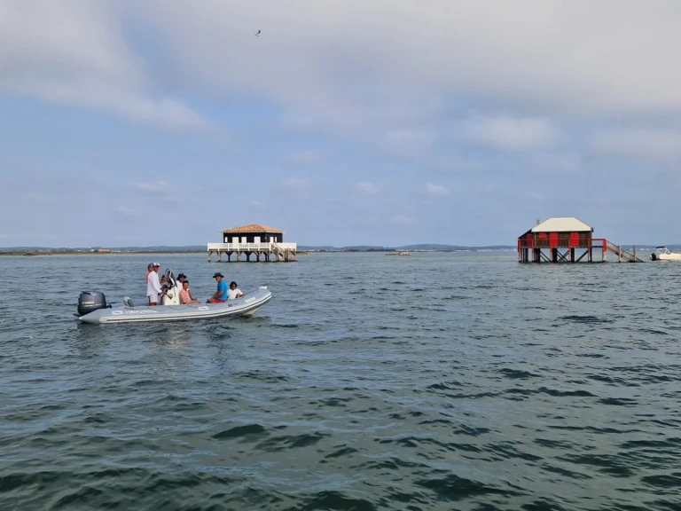 Location bateau Lège-Cap-Ferret pas cher Sunrider 550