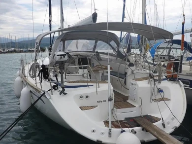 Bavaria Bavaria 50 jednotlivci a charterové společnosti v Nikiána