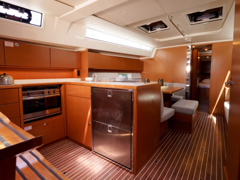 Location bateau Bavaria Bavaria C45 à Lefkáda sur Samboat