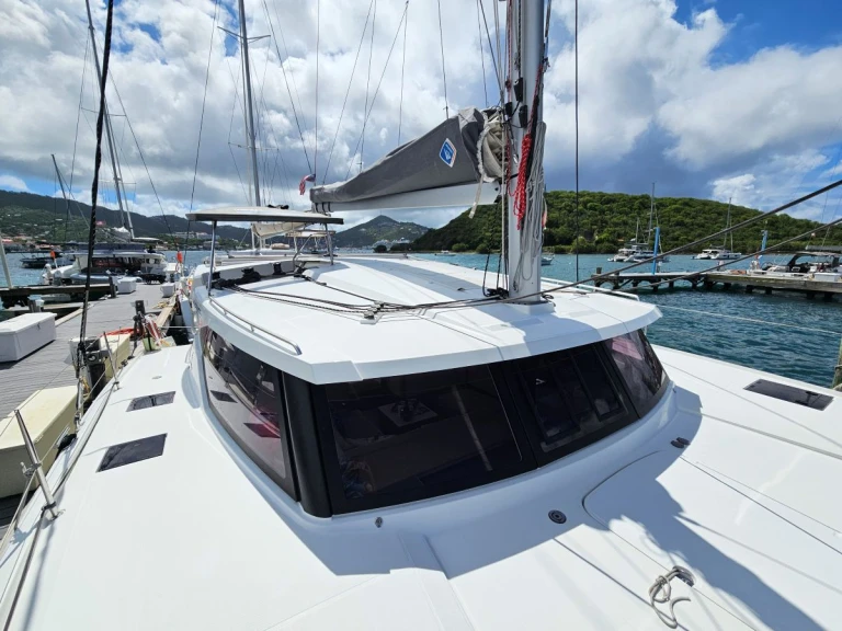 Location bateau Fountaine Pajot Isla 40 à Frenchtown sur Samboat