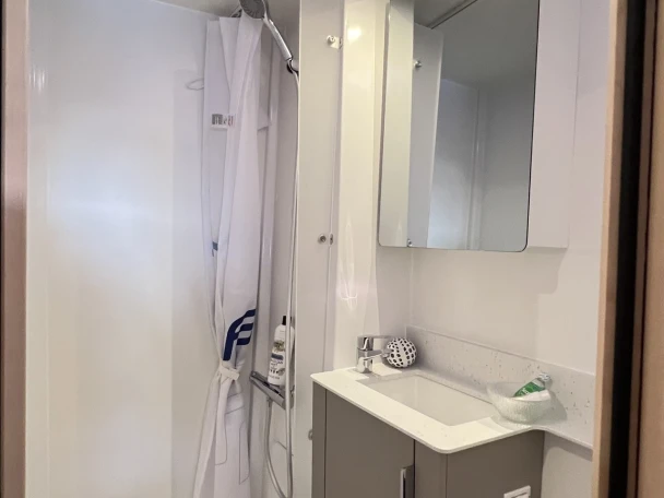 Location Catamaran Fountaine Pajot avec permis