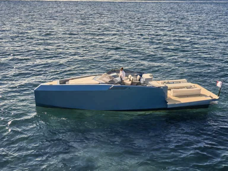 Louez un Alium 42 S à Cannes