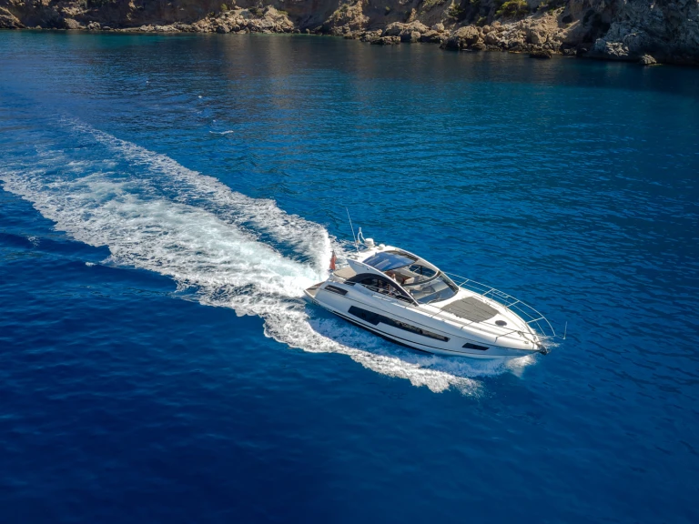 Location Bateau à moteur à Vilamoura - Sunseeker San Remo 53