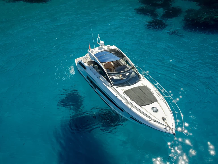 Location bateau Sunseeker San Remo 53 à Vilamoura sur Samboat