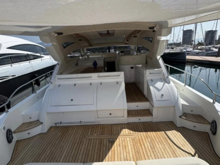 Louez un Cayman Cayman 55 WA à Salerne