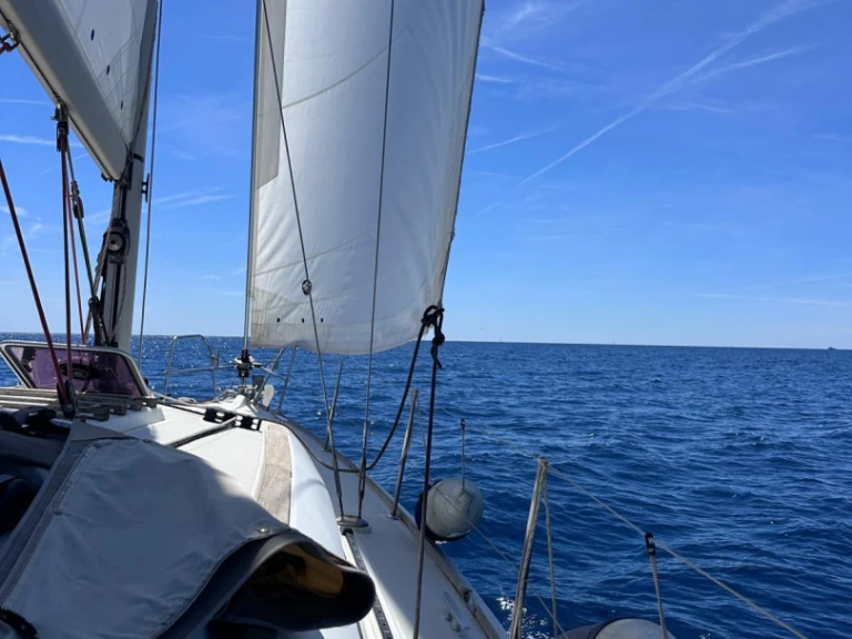 Louez un Jeanneau Sun Odyssey 36 à Monaco-Ville