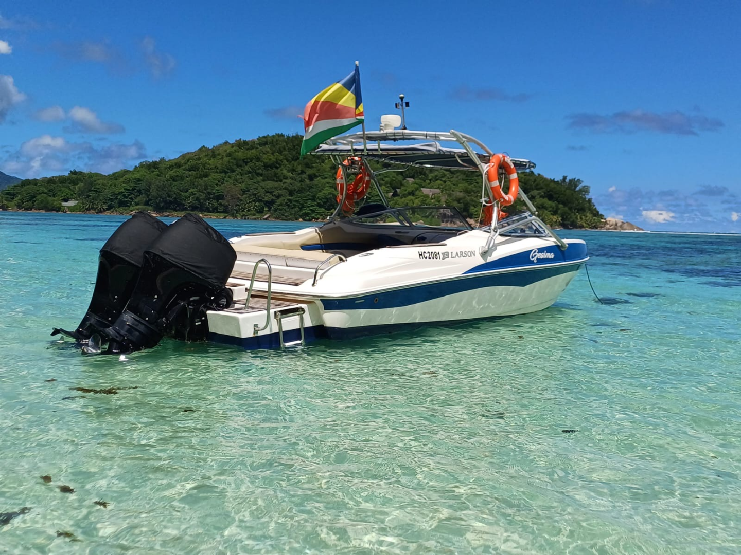 Location Bateau à moteur fisherman avec permis