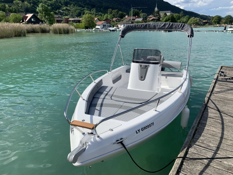 Location bateau Aquabat Sport Line 19 à Annecy sur Samboat