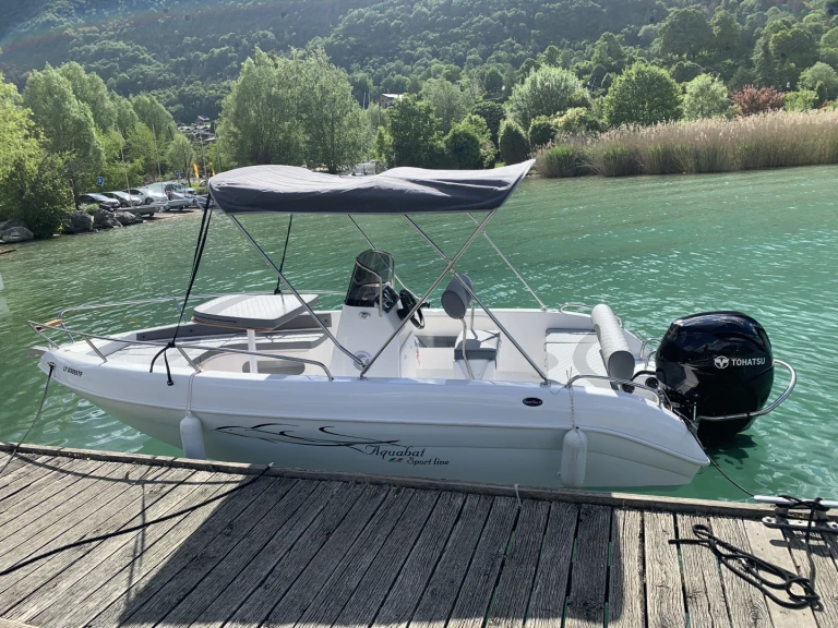 Louer Bateau à moteur avec ou sans skipper Aquabat à Annecy