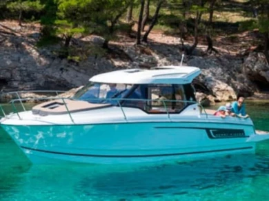 Motorboat to hire Split at the best price
