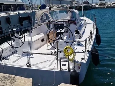 Location bateau Bénéteau First 36 à Le Pirée sur Samboat