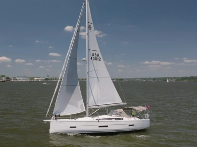 Boat rental Dufour Dufour 430 in Annapolis on Samboat