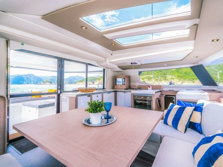 Location Catamaran à Bas du Fort - Fountaine Pajot Tanna 47