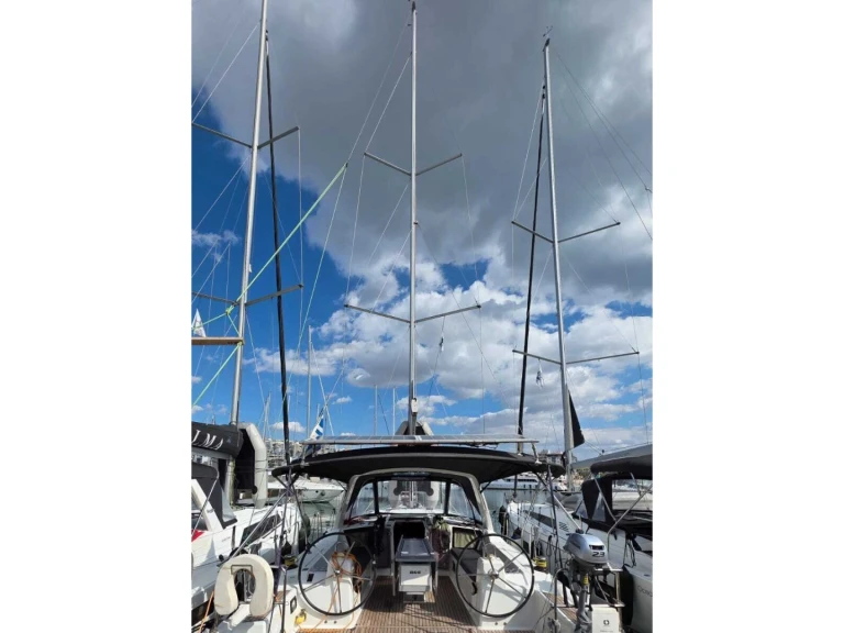 Bénéteau Oceanis 41.1 a louer à Gouviá