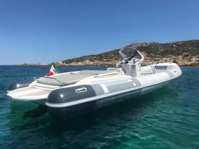Alquiler de Neumática, con o sin patrón Pirelli Porto Turistico Palau