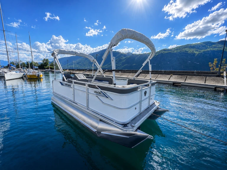 Bateau à moteur à louer à Aix-les-Bains au meilleur prix