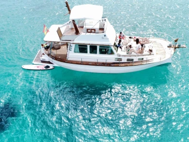 Pronájem lodi Myabca 42 Fly v Palma de Majorque na Samboatu