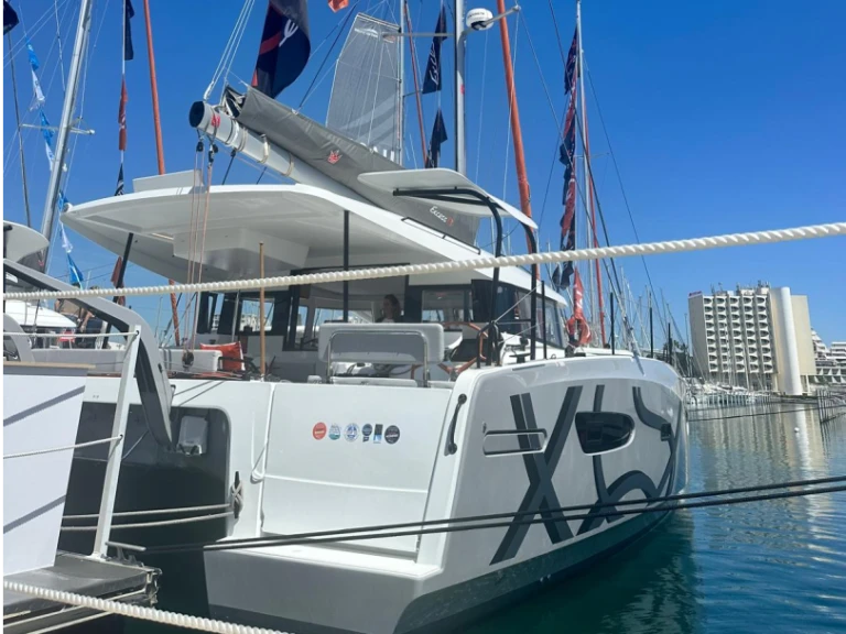 Location bateau Bandol pas cher Excess 13