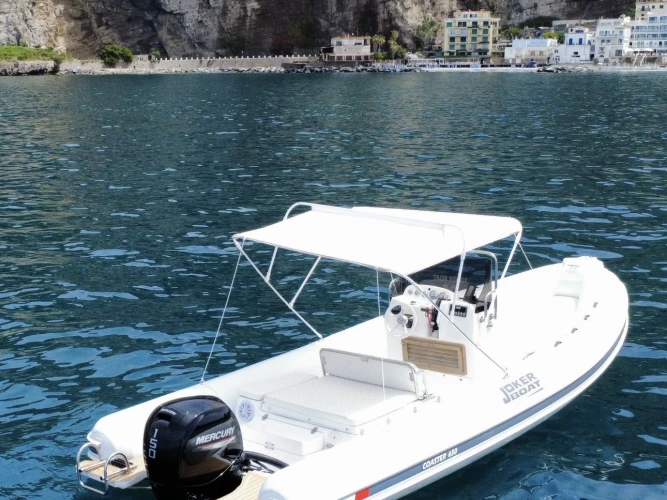 Louer Semi-rigide avec ou sans skipper Joker Boat à Torre Annunziata