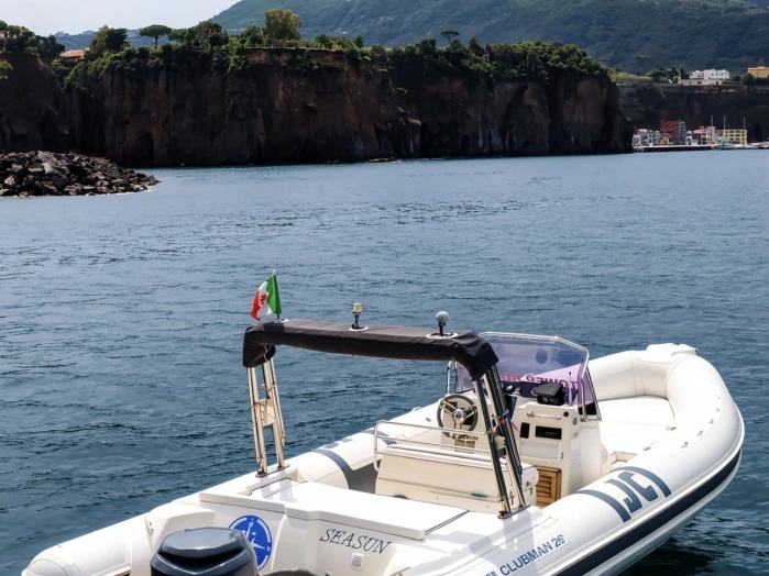 Joker Boat Clubman 26 a louer à Torre Annunziata