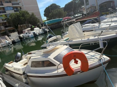 Jeanneau Beniguet in France on SamBoat
