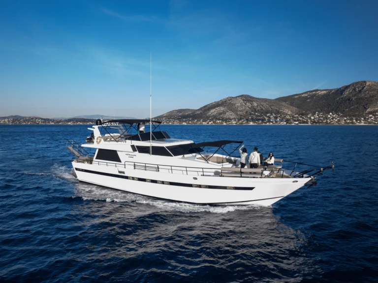 Location Yacht à Mikrolimano - Cantieri Di Pisa AKhir