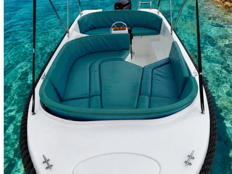 Location à Espagne - Polyester Yacht Marion 500 sur SamBoat