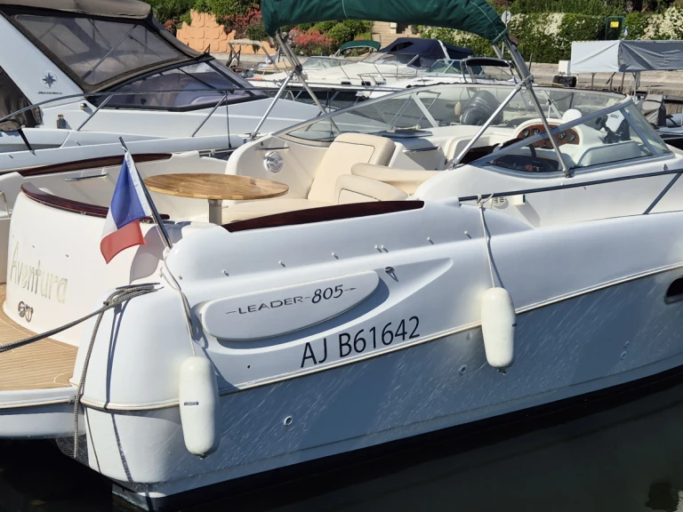 Louer Bateau à moteur avec ou sans skipper Jeanneau à Mandelieu-la-Napoule