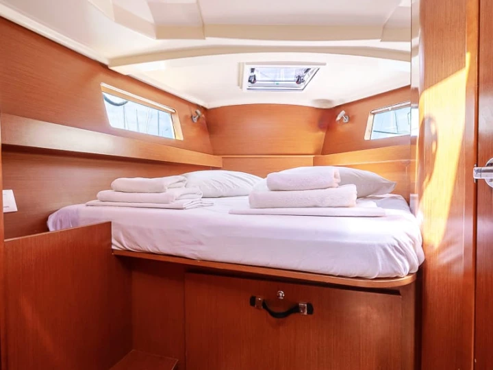 Location bateau Gouviá pas cher Oceanis 41.1