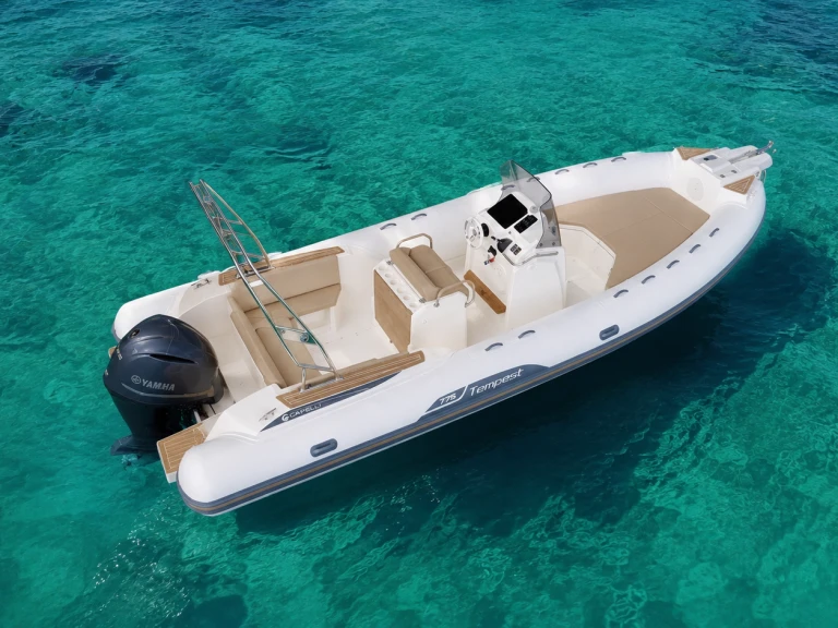 Location à Le Lavandou - Capelli Tempest 775 sur SamBoat