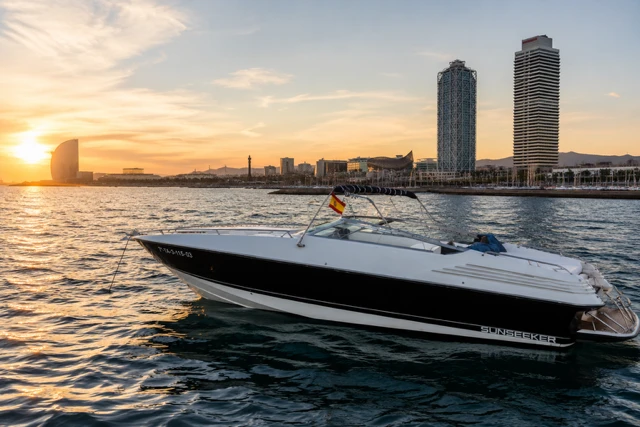 Sunseeker Monterey 27 a louer à Port Olympique de Barcelone