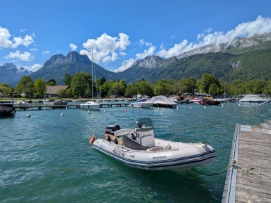 RIB rental in Annecy - Bombard Explorer 500 SB